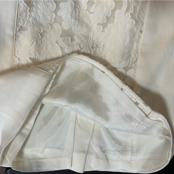 Hugo Boss Lace Inlay Dress/Size 2 - Picture 4 of 7